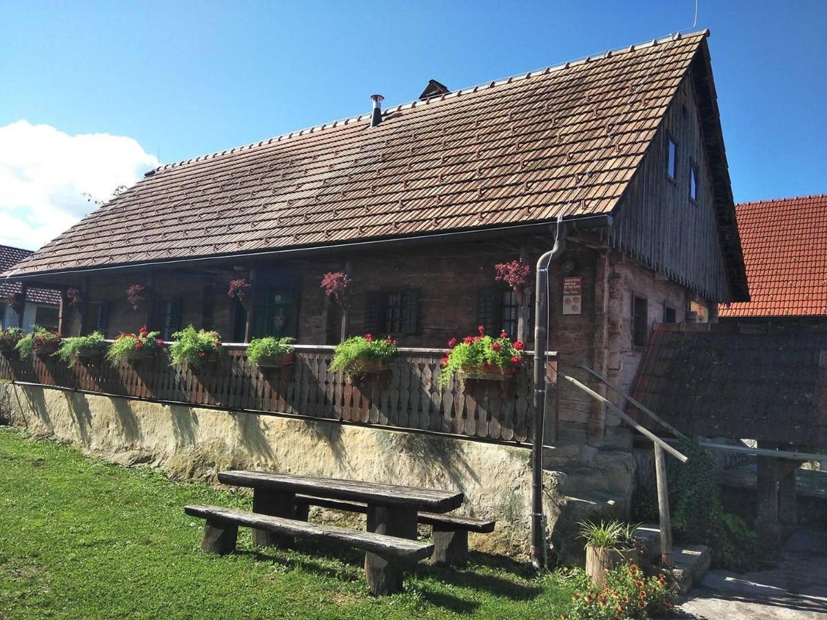 Tourist Farm Pri Martinovih Séjour à la ferme